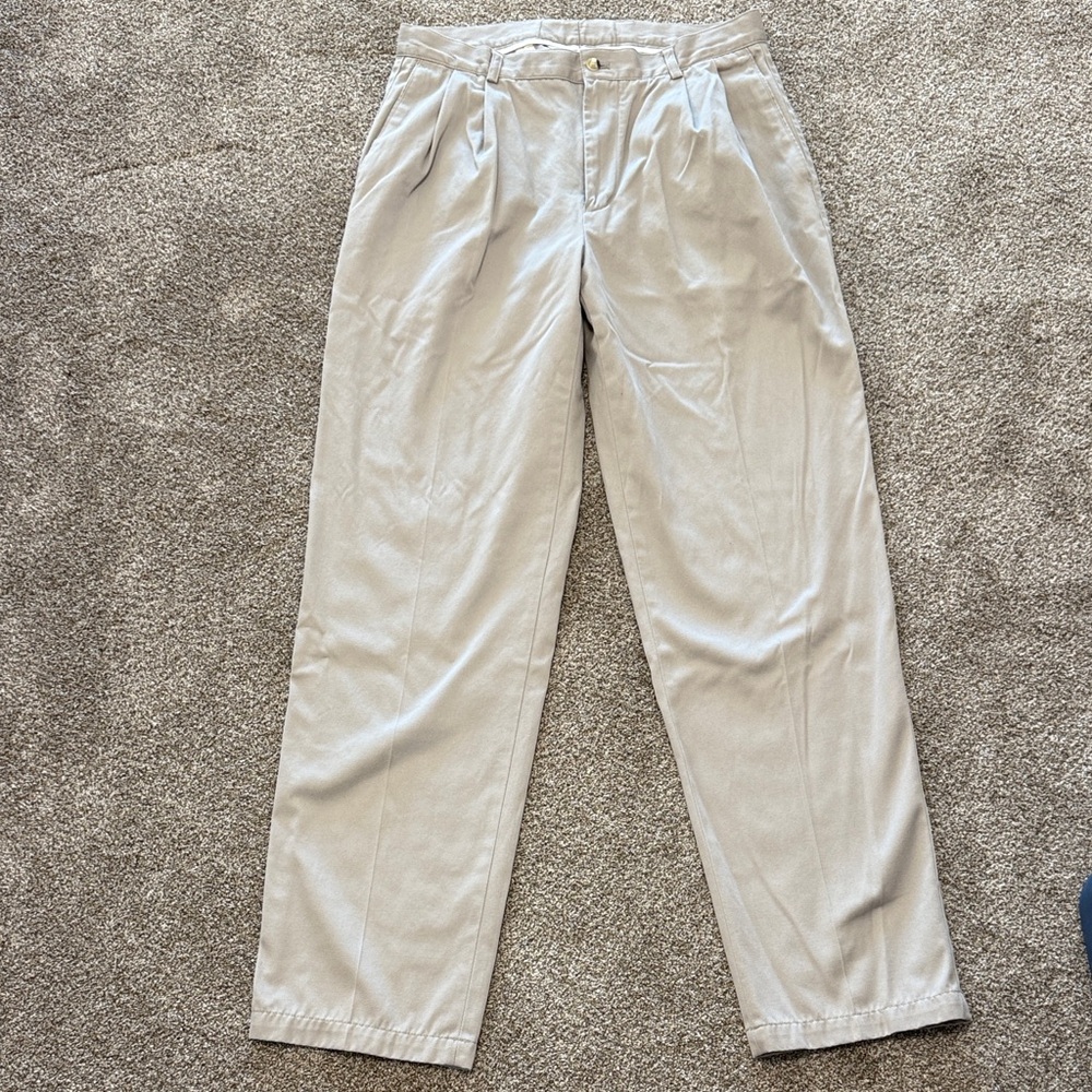Covington Men's Light Tan Chinos